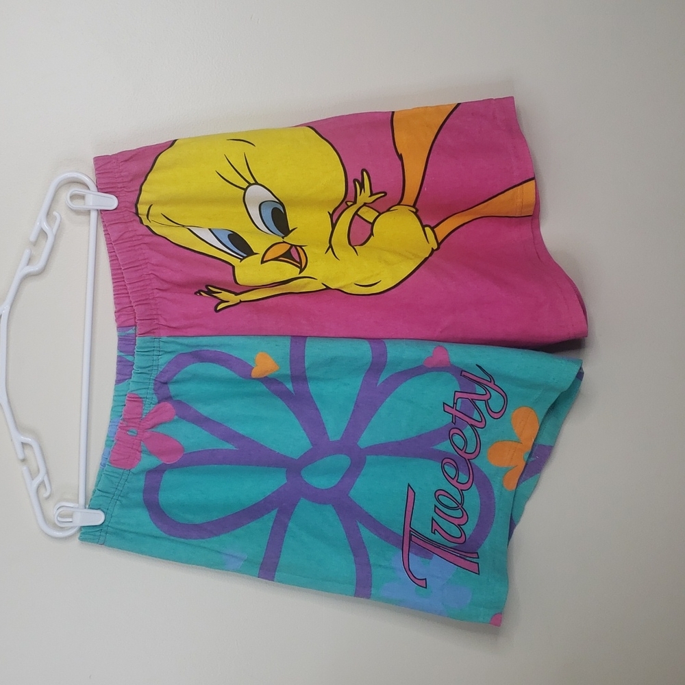 Vintage Tweety Two Tone Shorts